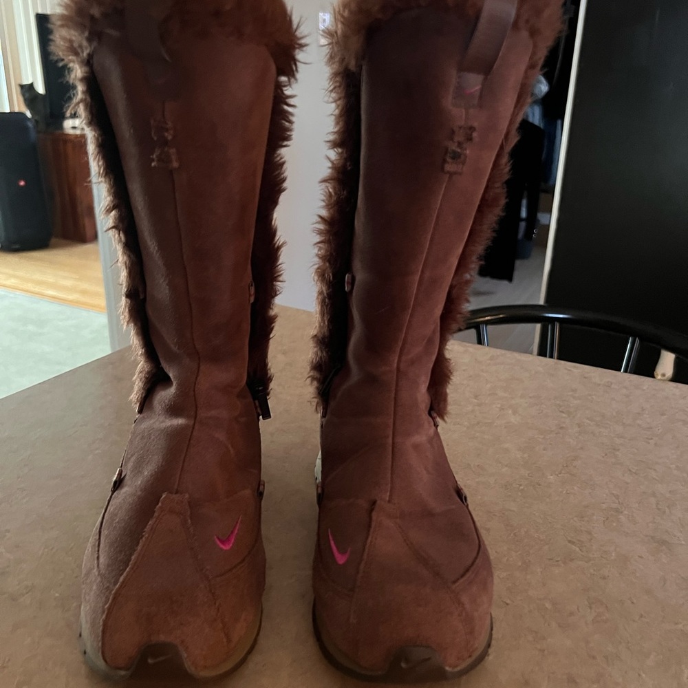 Bottes automne hiver nike taille 7